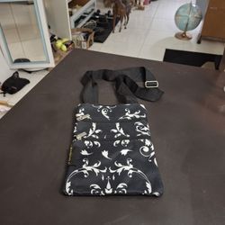 "NEW " J Garden Crossbody Bag Black White Floral Messenger Hipster, Adjustable Strap 3 Zippered Pockets, Canvas Outside Cotton Lining 10" X 7"