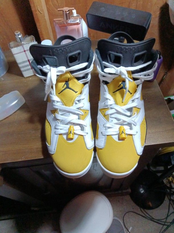 Jordan 6 Retro "Yellow Ochre"