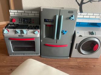 Little tikes kitchen set