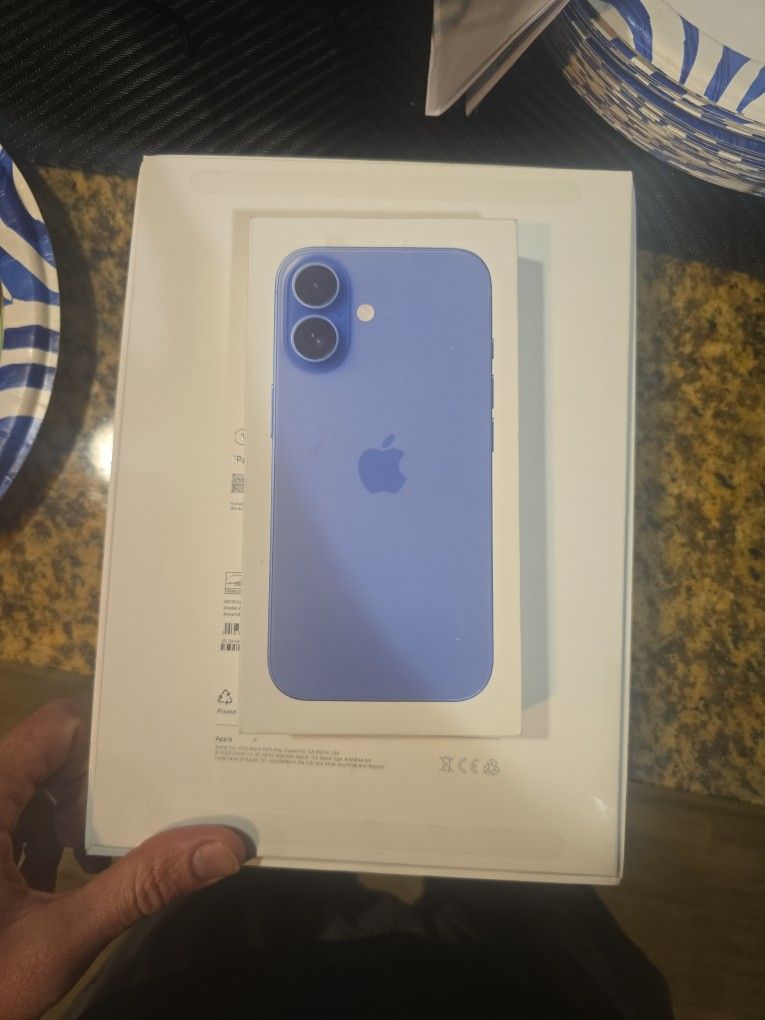 🔥 BRAND NEW iPhone 16 - Rare Ultramarine