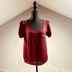 Small Maroon Short Sleeve Top
