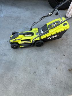 Lawnmower electric