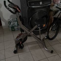 Bicicleta  Estática . En Buen Estado . 