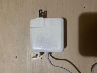Apple MacBook charger