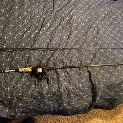 Lunkerhunt Combo Baitcaster Fishing Pole 