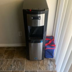 Water Dispenser