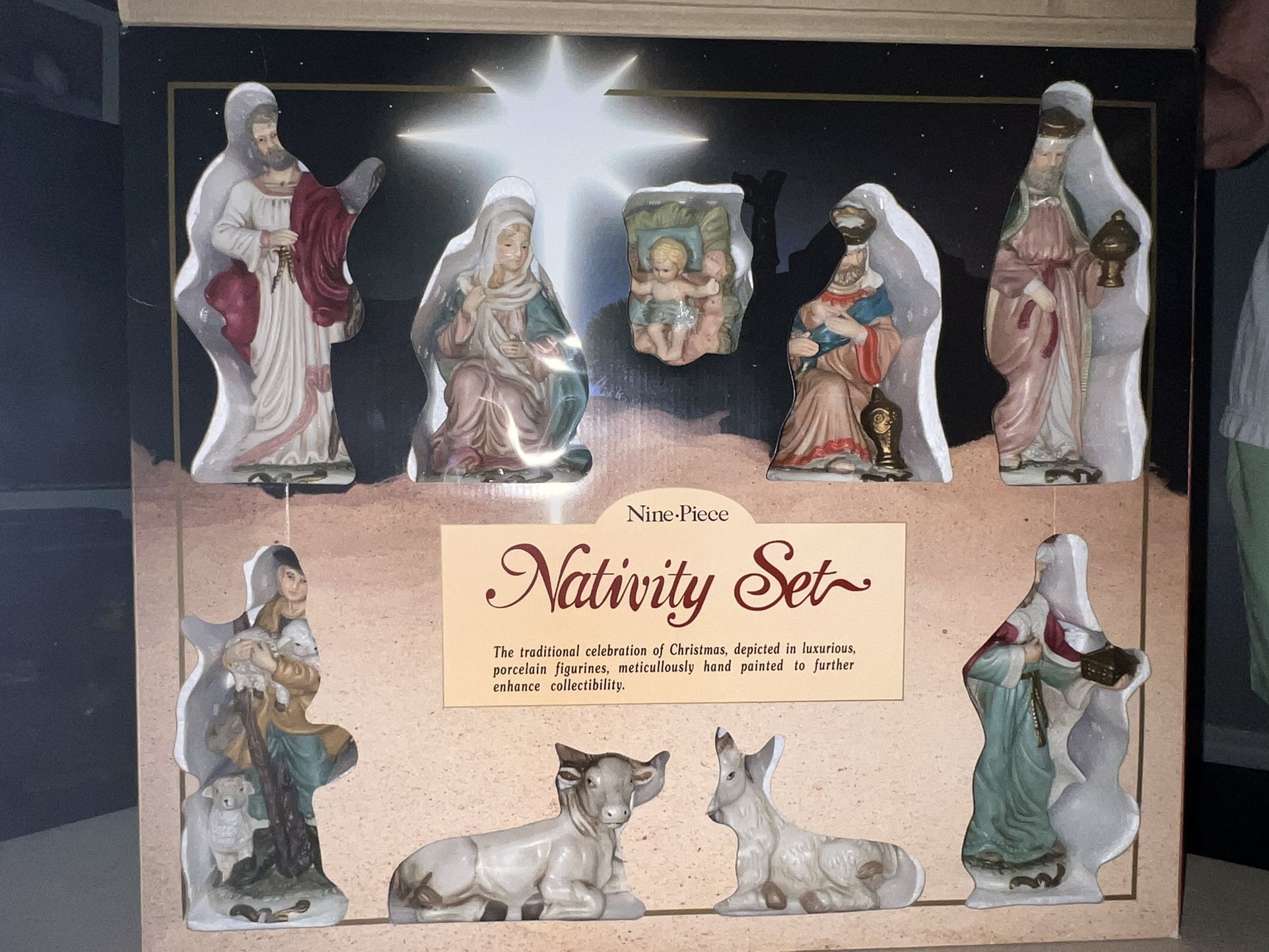 Vintage Nativity Set LIKE NEW