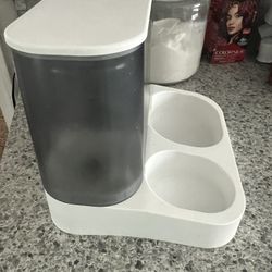 Cat Water And Food Dispenser