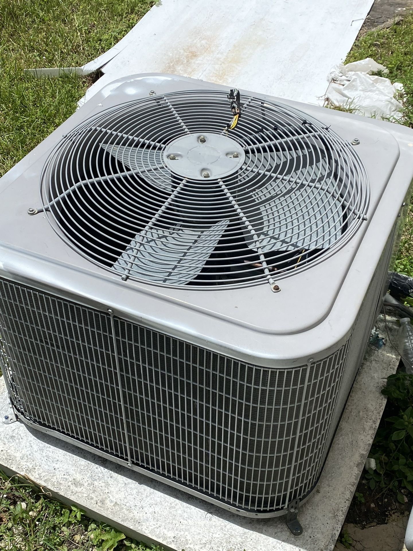 Full AC System 2.5 Tons for Sale in Miami, FL - OfferUp