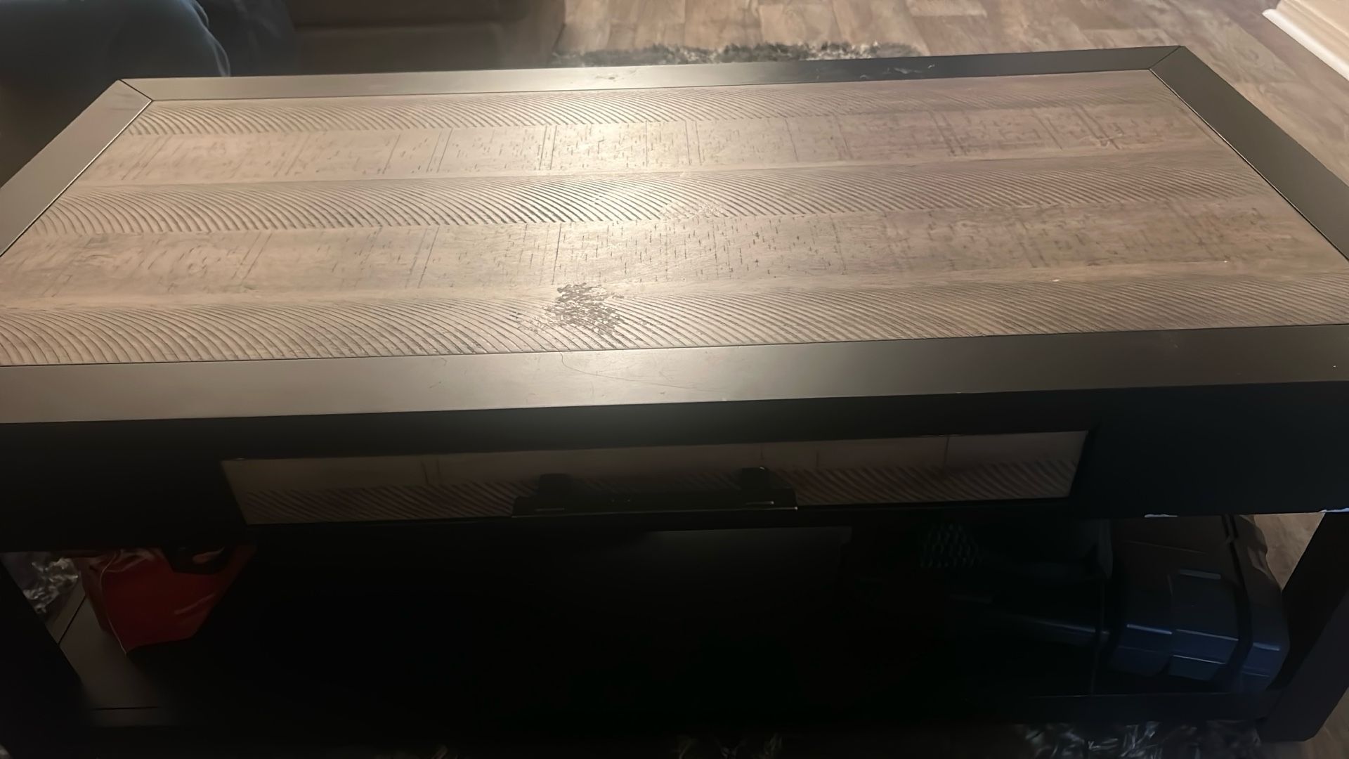 Coffe Table With Pull Out Drawer And Wheels And 2 End Tables