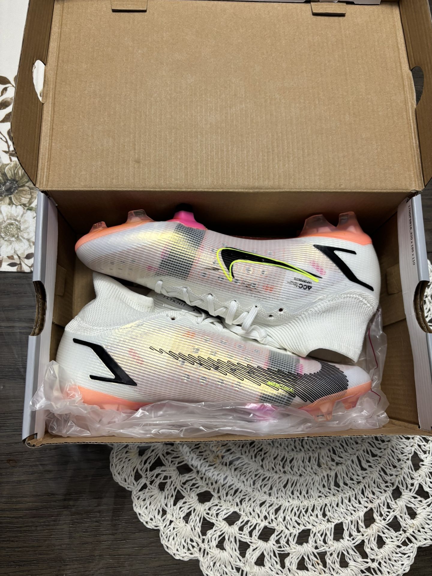 Brand New Nike Superfly 8 Elite FG Cleats