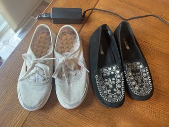 Girl’s Size 1 Shoes
