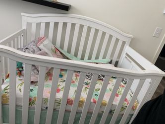 Baby crib