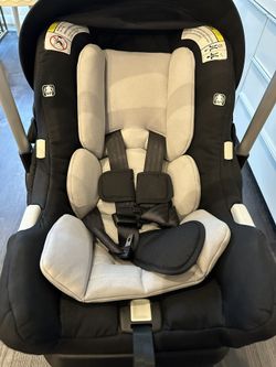 Stokke Pipa by Nina Carseat and Base