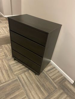 Dressers for 4 drawers