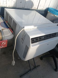 LG dual inverter window air conditioner 14000 BTU