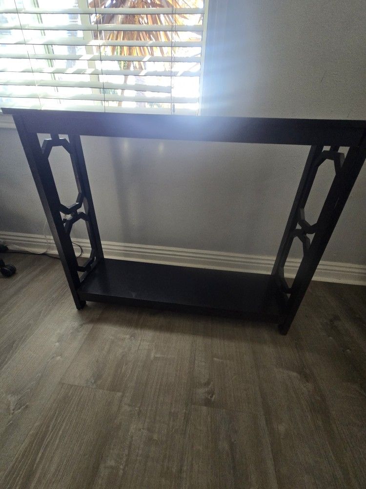 Accent Table