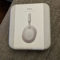 Sony WH – 1000 XM5 Silver