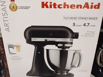 KitchenAid Mixer W/ 5Quartz Mixing Bowl