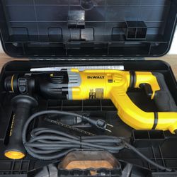 Dewalt Electric Rotary Hammer Drill With Case