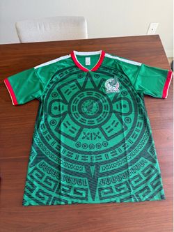 Mexico Jersey size L (but wears like a medium)