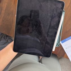 Apple iPad Pro 11-inch – 2nd Generation – 256GB