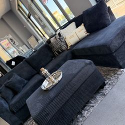 ✨️ Sectionals, 2pc Sofas ✨️ Furniture Queen Bedrooms, Dining Avail
