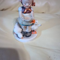 Vintage Goebel Hummel Figurine Be Patient NO 197 Stamped Girl 1957