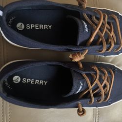 Navy blue Sperry  Size 9 Women’s 