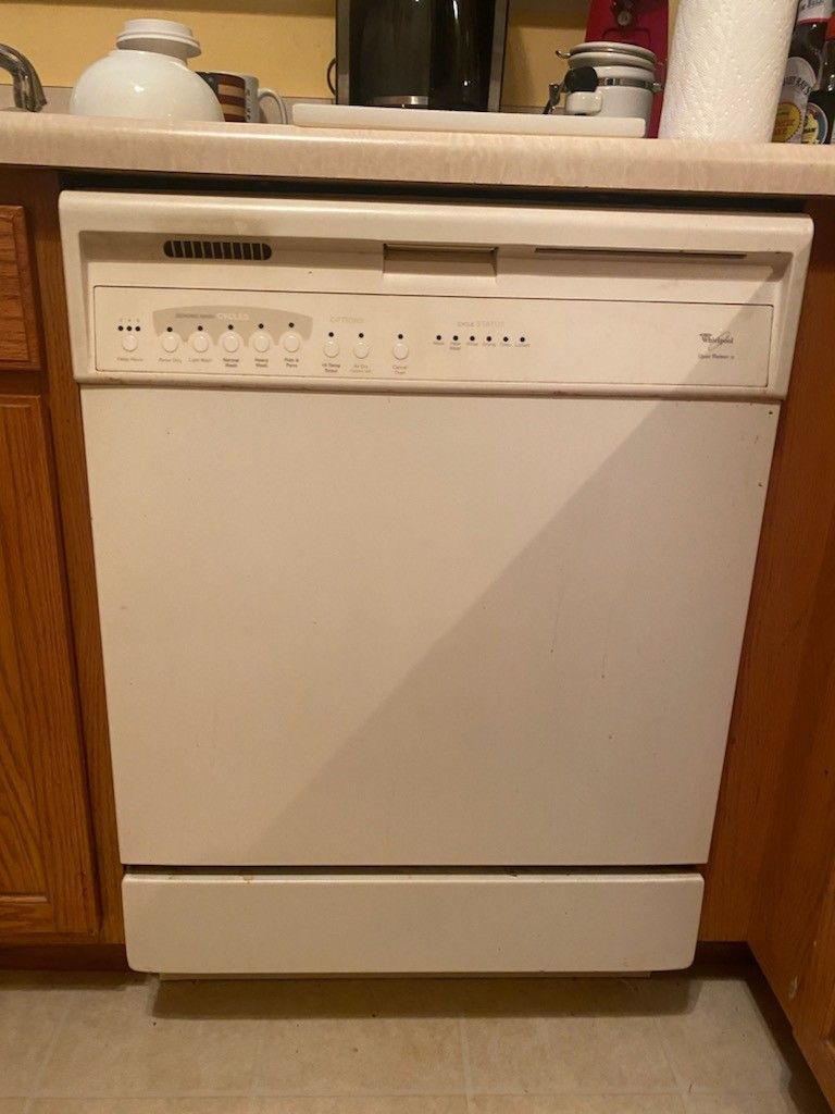 Used Whirpool White Dishwasher