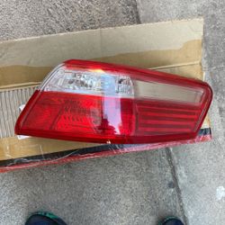 Toyota Camry Light 