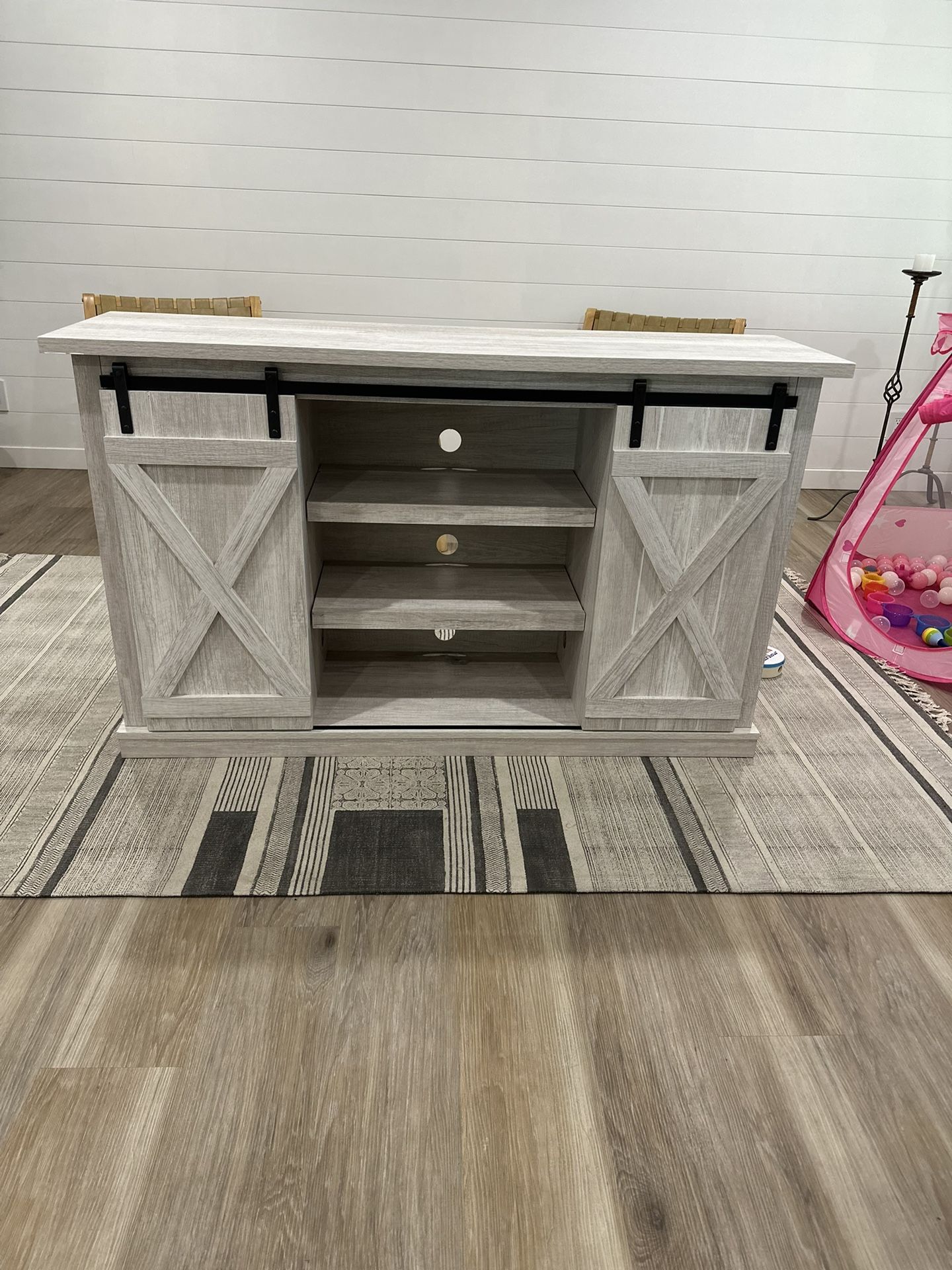 TV Console for Sale in Lake View Terrace, CA OfferUp