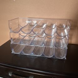 Cup stacker Holds 15 Cups