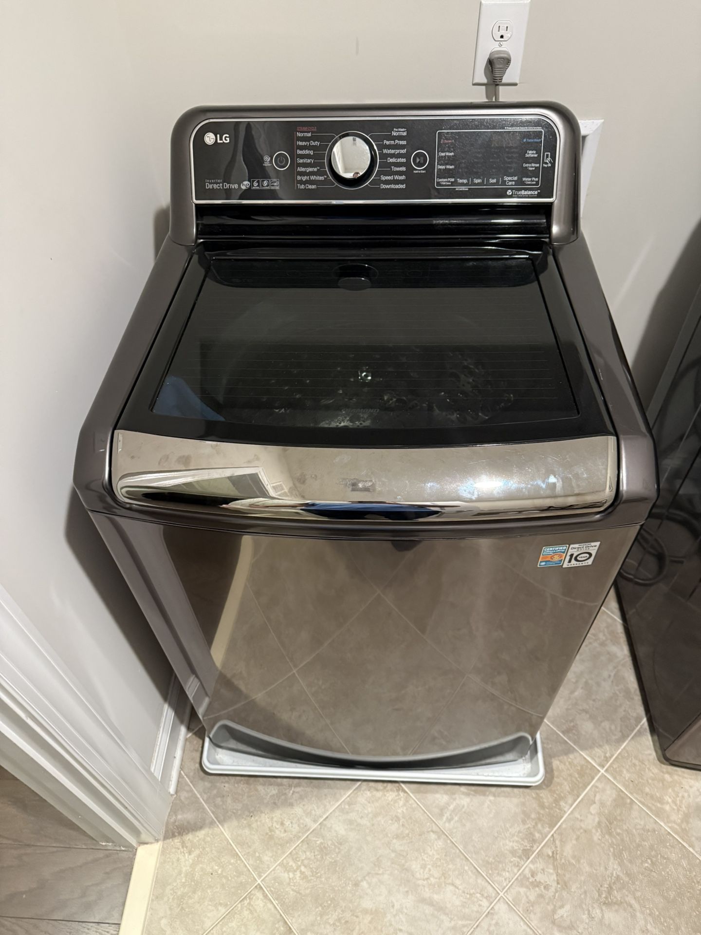 LG black stainless steel color washer and electric dryer