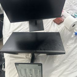 Two Working HP Computer Monitors 