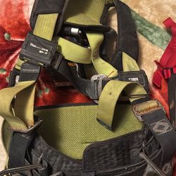 Honeywell miller fall protection harness