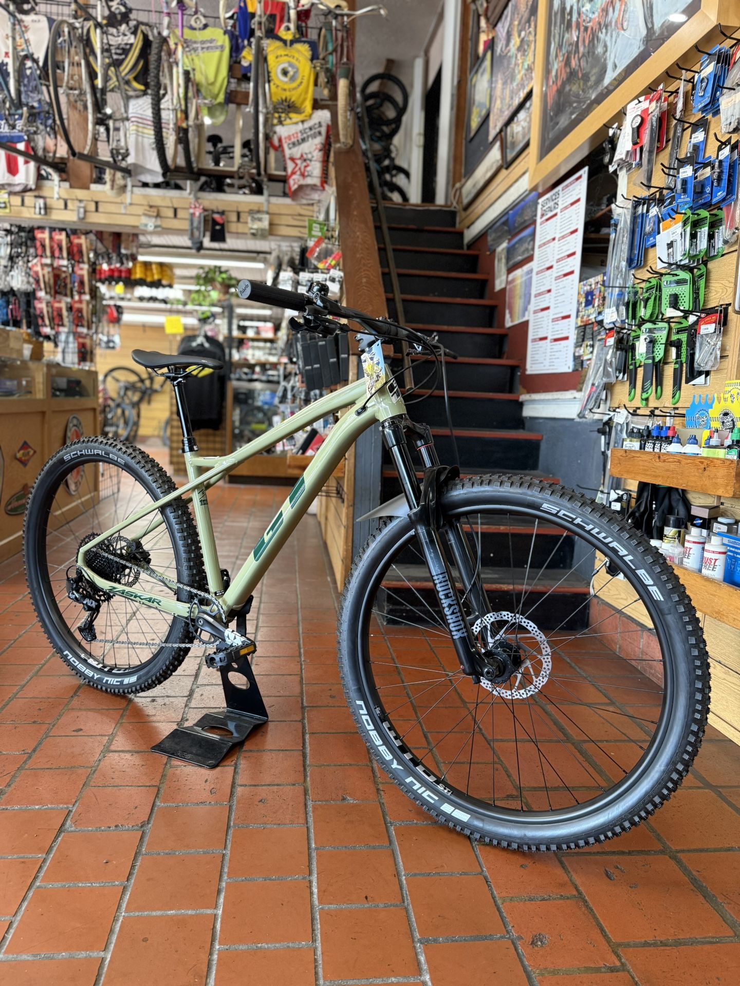 GT Zaskar Mountain Bike - 29 M - Olive Green