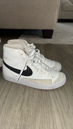 Nike blazers 3.5 Y like new $30