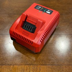 Snap-On CTC720  18 - 21.6 V Battery Charger