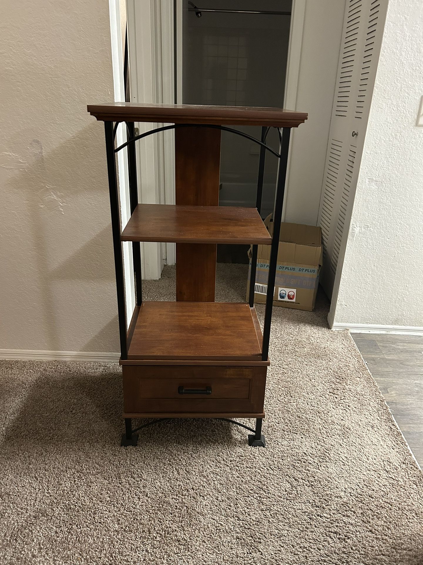 Cabinet/shelf