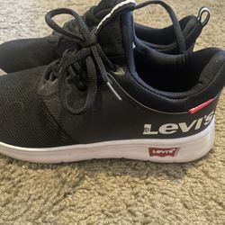 Womens Levi Sneakers 