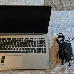 Lot of 5: Lenovo Ideapad 1i 15.6" FHD Touch Laptop - Intel Core i3-1215U 8GB RAM Intel Core i3-1215U