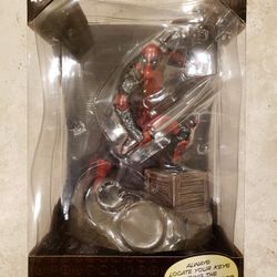 Deadpool Statue 