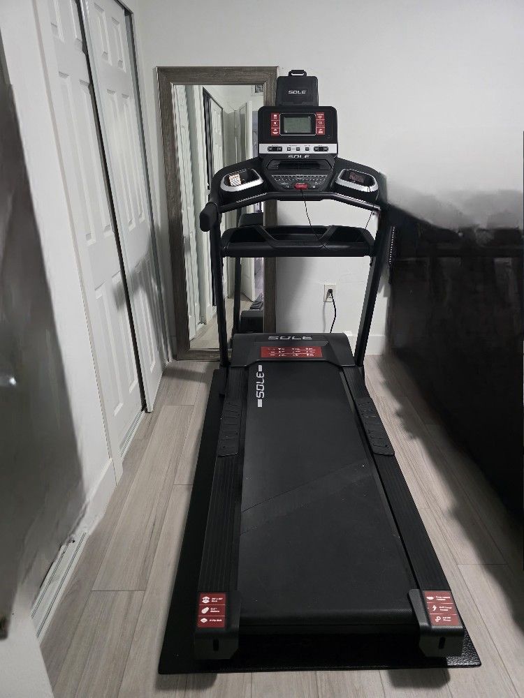 Treadmill Sole Fitness And Mat