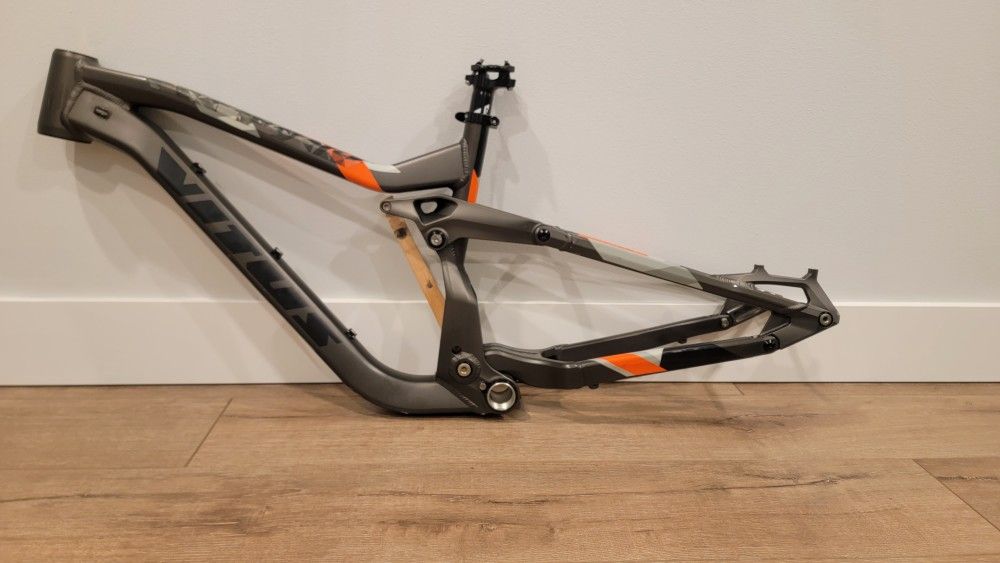 2016 Vitus Dominer Bike Frame