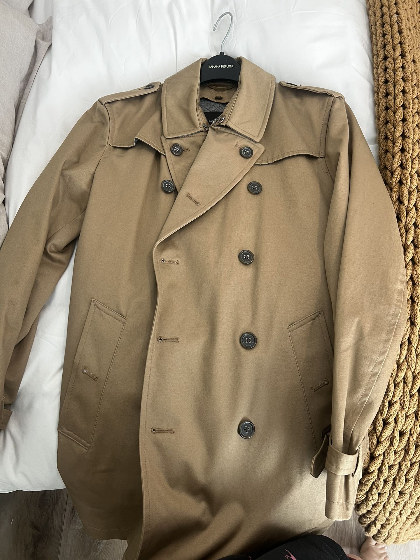 Banana republic men’s raincoat