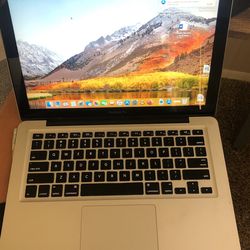 Mac Book 13-late 2011