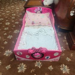 Minnie mouse bed