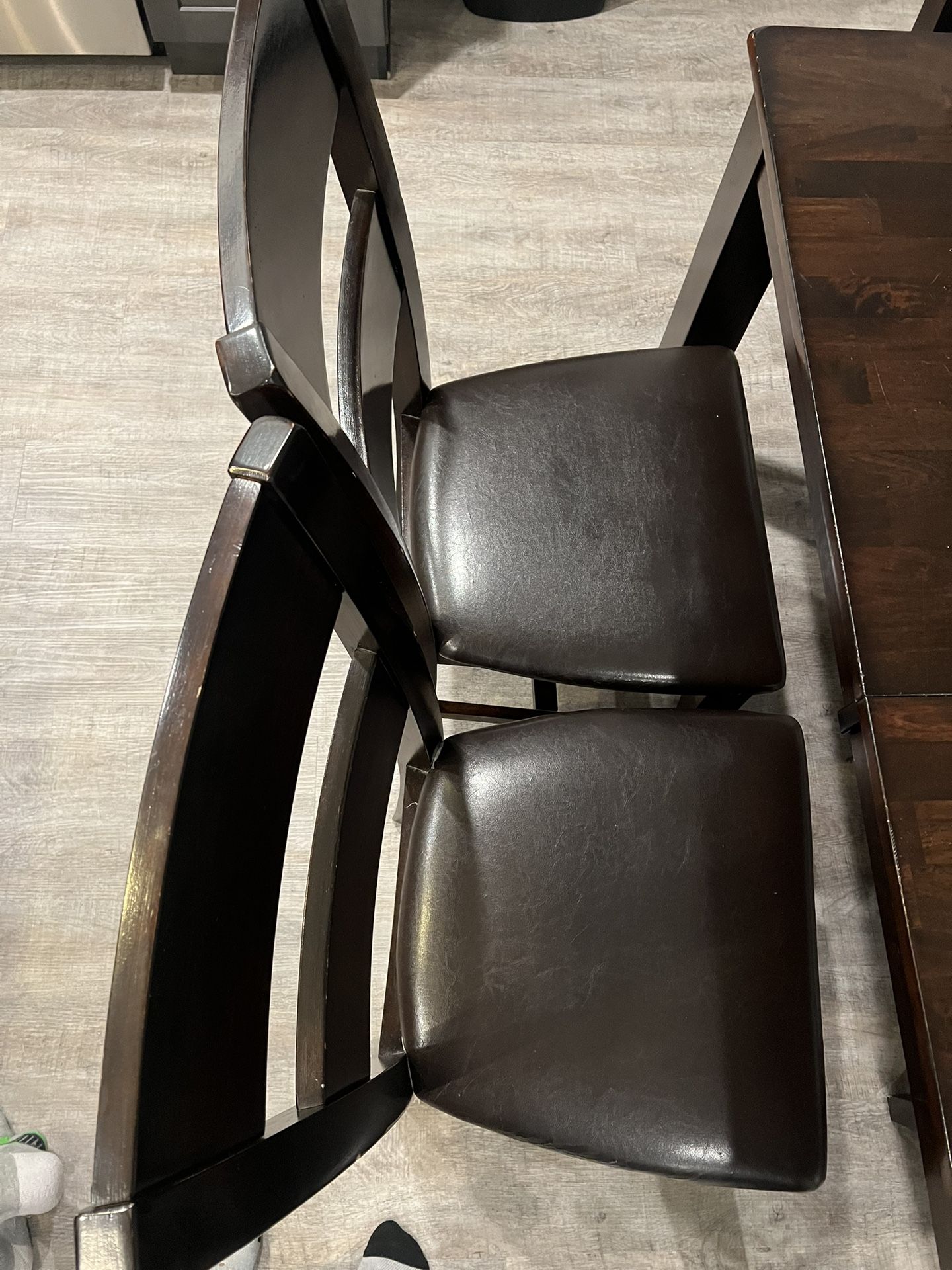Cherry/Brown Table And Chairs