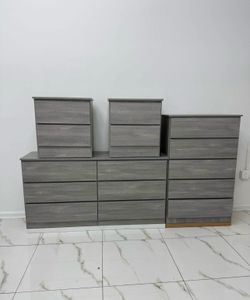 Dresser, chest and 2 nightstands - Cómoda, Gavetero y 2 mesitas de noche